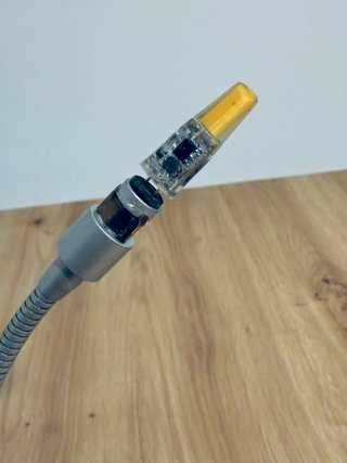 Lamparita flexible metal y vidrio