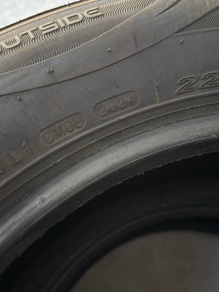 Neumáticos nuevos 225-60-R17 99V Roadstone hp02
