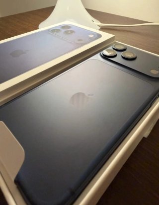 iPhone 17 Pro Max Blu