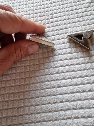 Coppia Puntali Colletto di colore Argento.