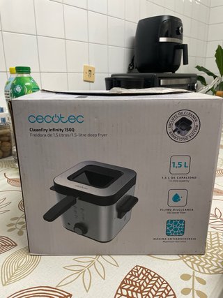 Freidora Cecotec 1.5L Nueva
