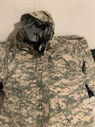 Abrigo militar camuflado chubasquero