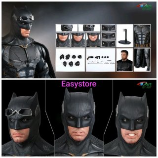 Pack 2 Figuras Batman 1:6 Hot Toys y Byart