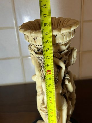 Scultura vaso balinese in resina