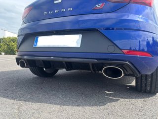 SEAT Leon Cupra 300
