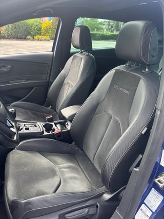 SEAT Leon Cupra 300