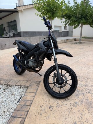 Derbi Senda Enduro Negra y Azul