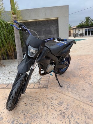 Derbi Senda Enduro Negra y Azul