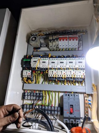 ELECTRICISTA