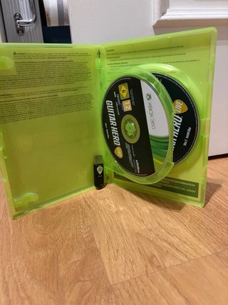 Controller chitarra per Guitar Hero Live su Xbox 360