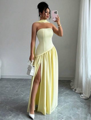Vestido amarillo largo con abertura
