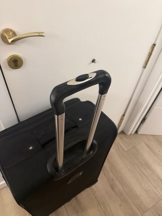 Maleta de viaje 23kg negra usada