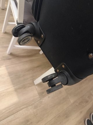 Maleta de viaje 23kg negra usada