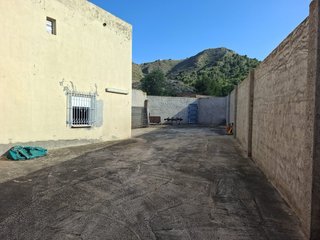 Chalet / vivienda independiente en Calle Triana