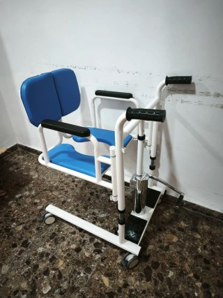 Silla salvaescaleras  950€ y silla traslado 300€