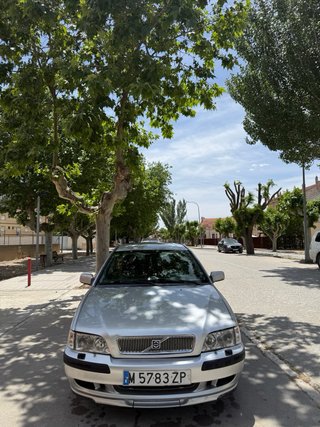 Volvo S40 2000