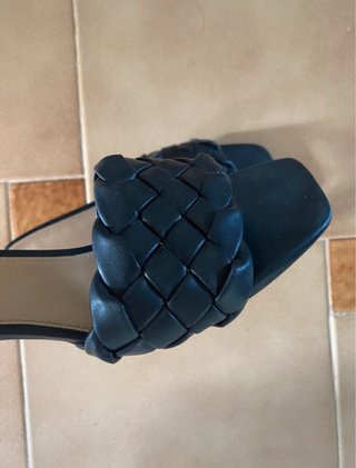 Sandalias H&M negras tacón trenzado talla 39