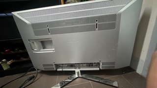 Altavoces Loewe Grises (Pack de 5) + TV