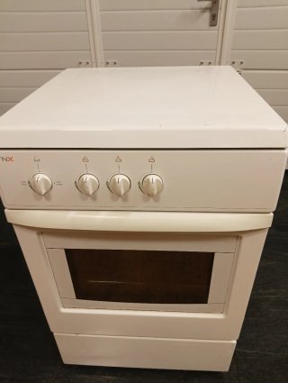 Cocina de gas butano Lynx mide 86 54*54