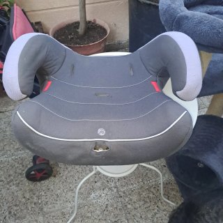 Alzador coche niños hasta 36kg