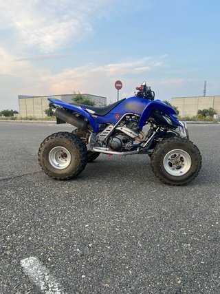 Yamaha Raptor 660R Azul