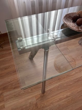 Mesa de comedor cristal y metal