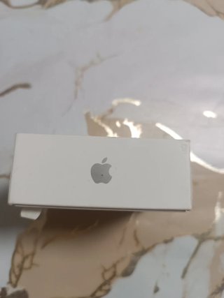 AirPods Apple