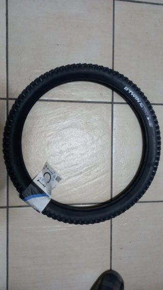Cubierta Btwin All Terrain