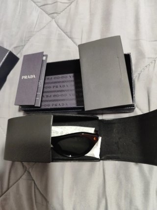 Gafas de sol Prada negras