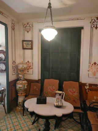 Muebles y antigüedades. Casa histórica Elda XIX XX