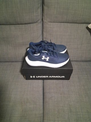 Zapatillas Under Armour Azul y Blanco