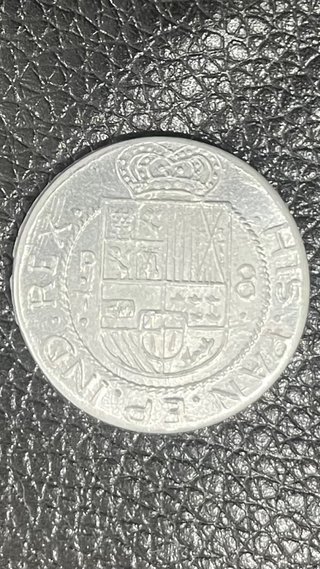 2 monedas acuñadas