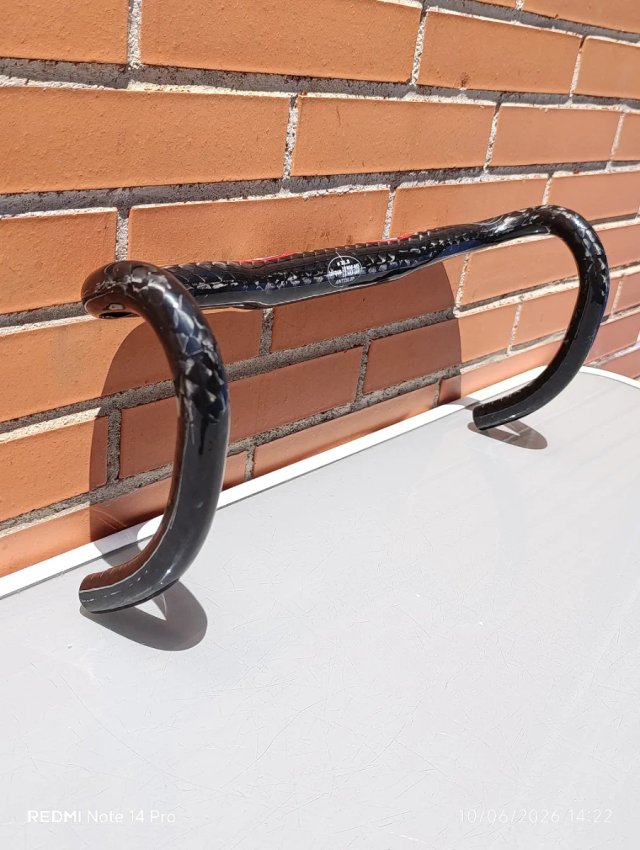 Manillar CARBONO COSTANTINO 31,8x440mm. NUEVO.