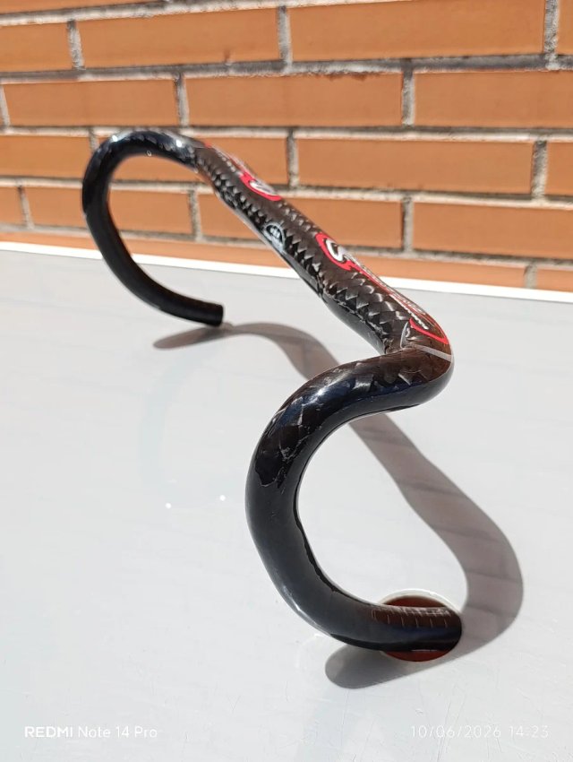 Manillar CARBONO COSTANTINO 31,8x440mm. NUEVO.