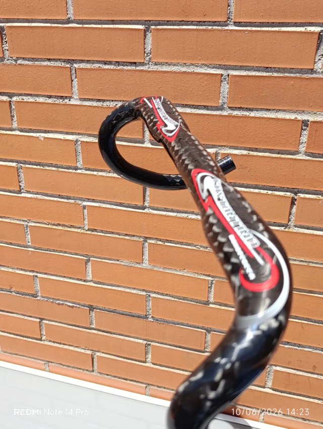 Manillar CARBONO COSTANTINO 31,8x440mm. NUEVO.