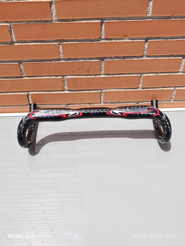 Manillar CARBONO COSTANTINO 31,8x440mm. NUEVO.