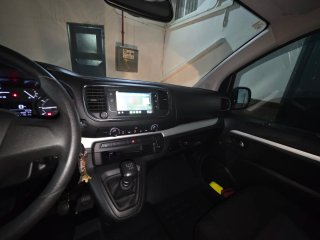 Peugeot Traveller 2020 camperizada