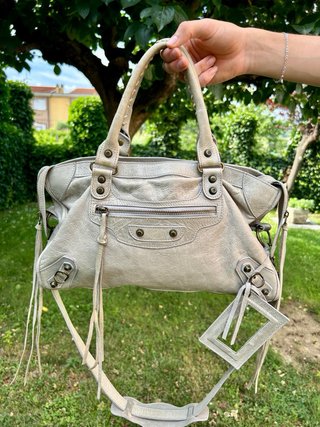 City bag in vera pelle colore grigio chiaro