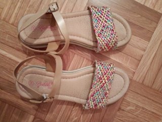 Dos pares deSandalias Blancas Talla 34