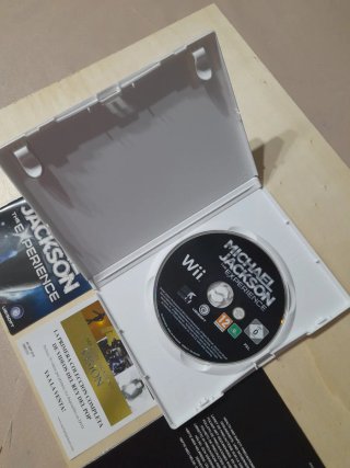 COMO NUEVO.JuegoWii Michael Jackson The Experience