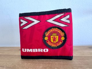 Cartera Umbro Manchester United Roja
