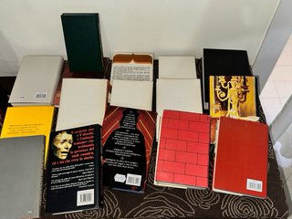 Lotto 16 libri vari