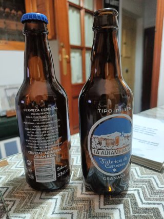 2 Bottiglie Classiche di Birra Alhambra