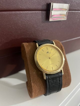 Reloj Lotus Dorado y Negro Mujer