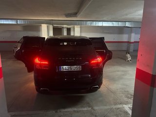 Porsche Cayenne 2011