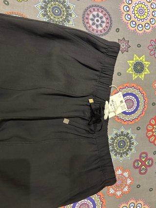 Pantalón negro cintura elástica