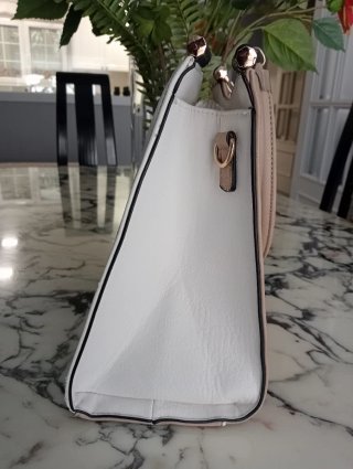 Bolso Piel Sintética Beige y Blanco