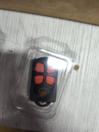 Mando Garaje V2 (DEUTSCH) TRC4-DM. 433.92 MHz
