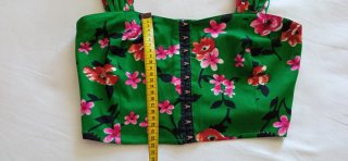 Top floral verde y rosa