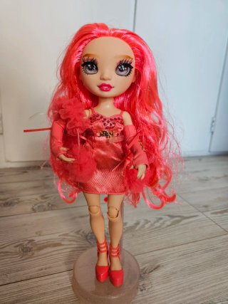 Armario Rainbow High con muñecas, ropa y accesorio